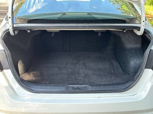 Used 2025 Nissan Altima 2.5 SV FWD image 31