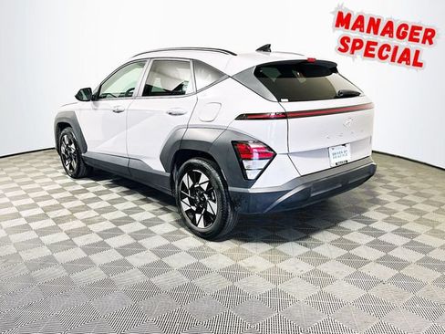 Used 2025 Hyundai Kona SEL FWD image 6