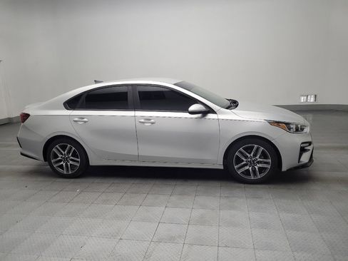 Used 2019 Kia Forte S image 11