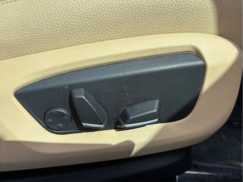 Used 2016 BMW 528i Sedan image 38