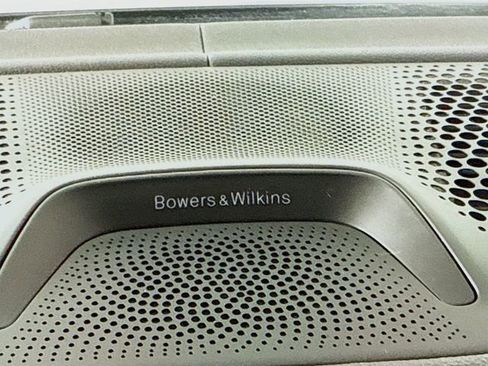 Used 2021 BMW X6 M50i w/ Executive Package image 19