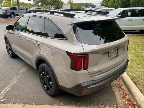 Used 2025 Kia Sorento SX AWD/4WD image 31