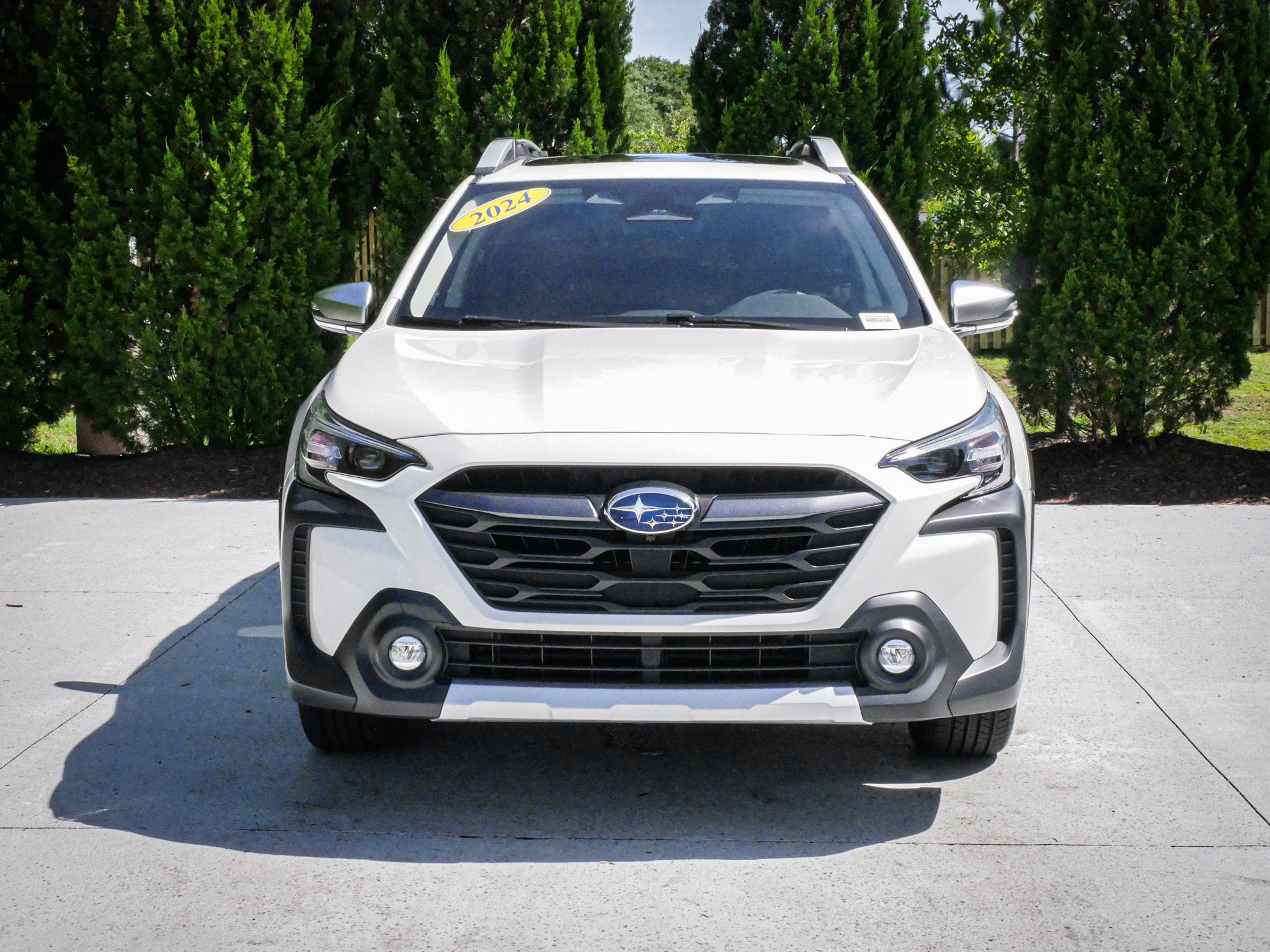 Used 2024 Subaru Outback Touring XT AWD/4WD image 3
