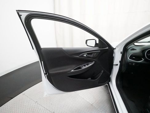 Used 2024 Chevrolet Malibu LT image 27