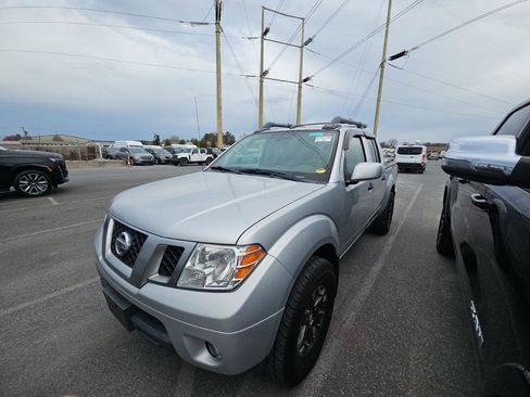 Used 2019 Nissan Frontier PRO-4X w/ Pro-4x Luxury Package image 6
