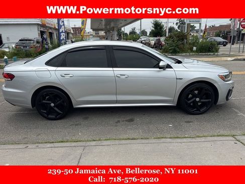 Used 2020 Volkswagen Passat 2.0T R-Line image 6