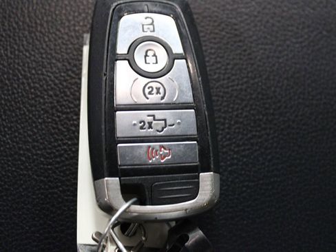 Used 2021 Ford F150 Lariat image 49