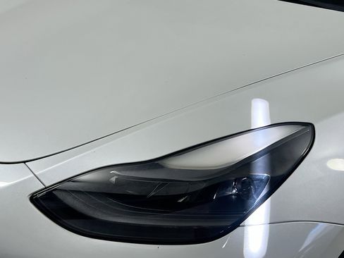 Used 2022 Tesla Model Y Performance image 11