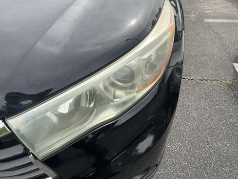 Used 2016 Toyota Highlander XLE image 12