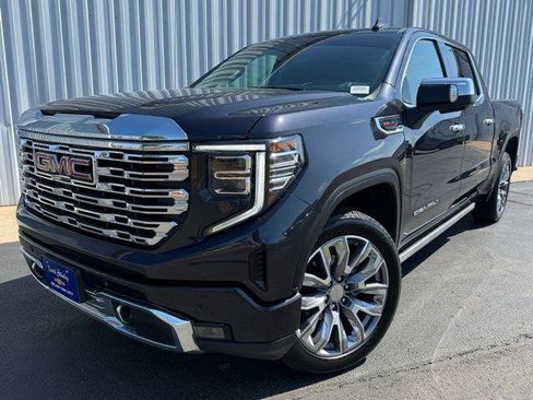 Used 2024 GMC Sierra 1500 Denali w/ Denali Reserve Package AWD/4WD image 1