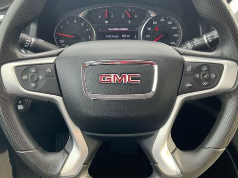 Used 2023 GMC Acadia SLE w/ Driver Convenience Package image 17