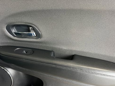 Used 2022 Honda HR-V EX image 18