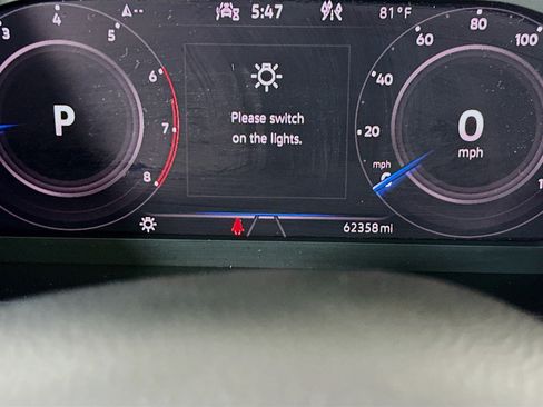Used 2021 Volkswagen Tiguan SEL AWD/4WD image 18