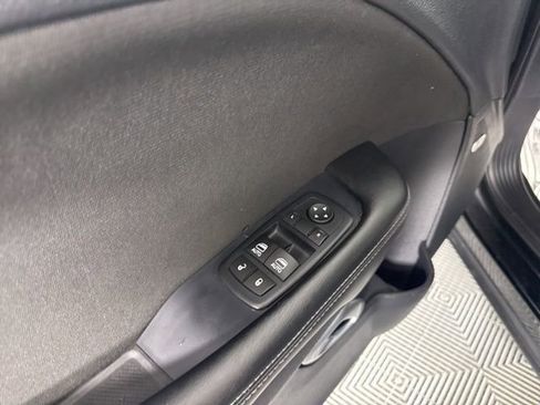 Used 2016 Dodge Challenger SXT w/ Driver Convenience Group image 23