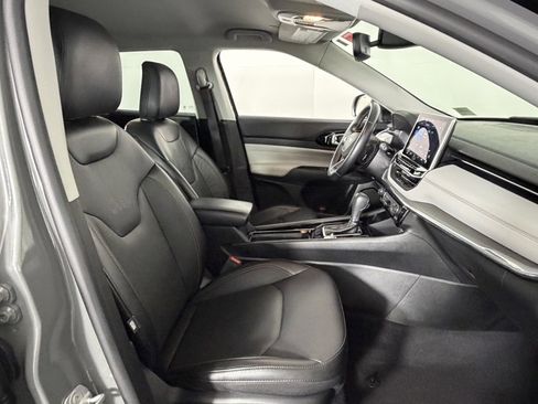 Used 2022 Jeep Compass Limited image 30