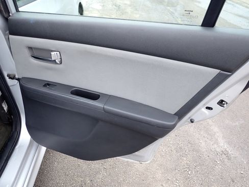 Used 2011 Nissan Sentra 2.0 SR w/ Convenience Pkg image 23