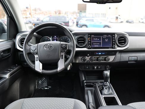 Used 2021 Toyota Tacoma SR5 image 17