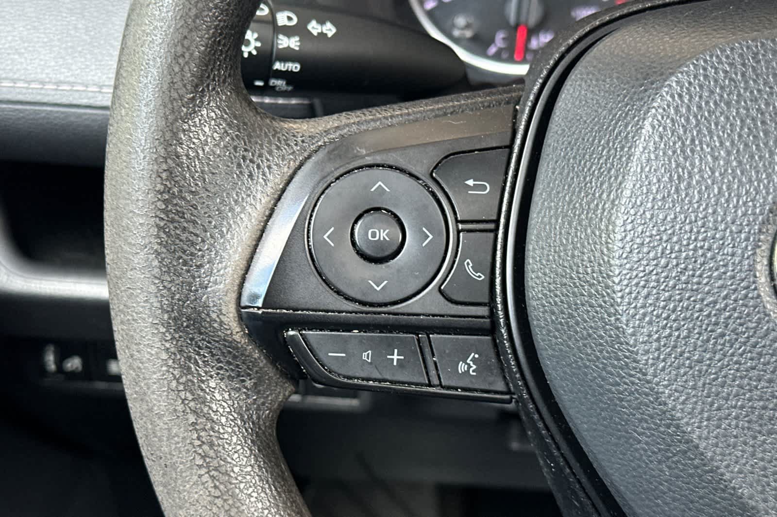 Certified 2022 Toyota RAV4 XLE w/ Convenience Package FWD image 26