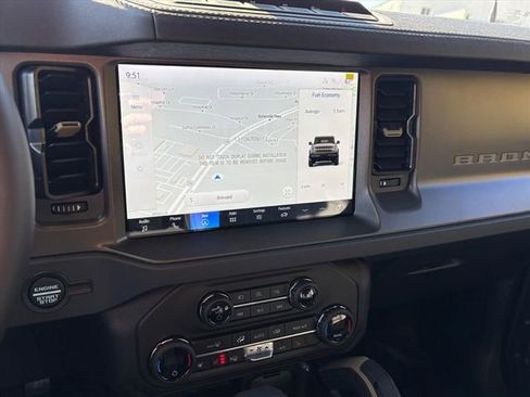 New 2025 Ford Bronco Badlands image 8