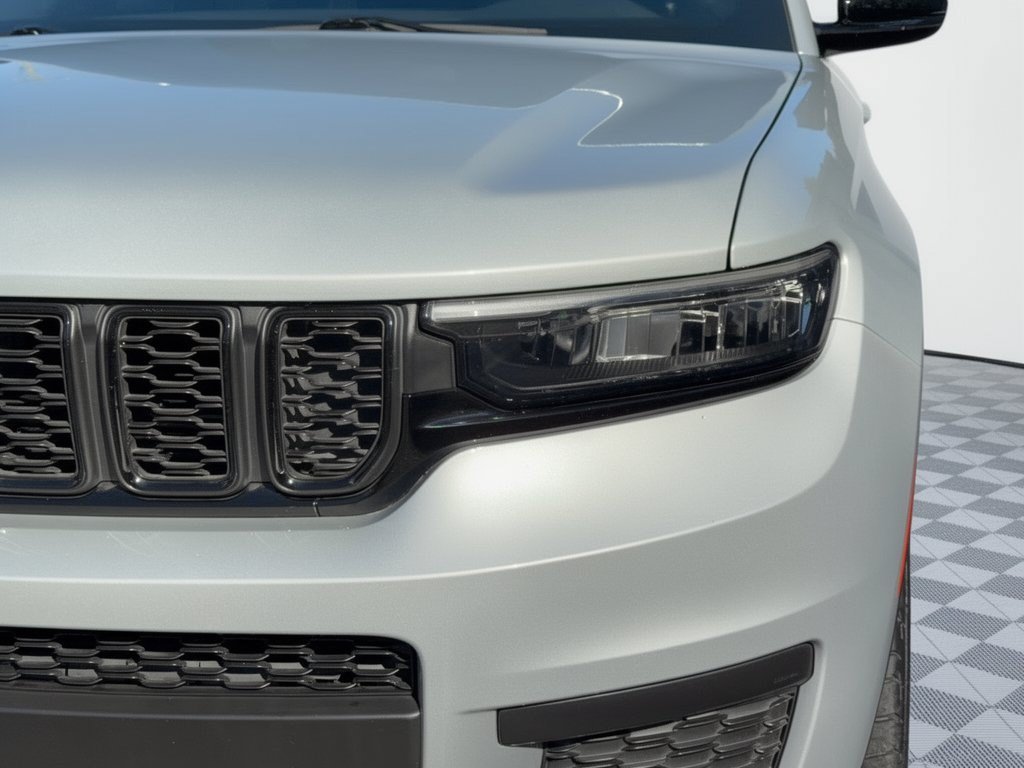 Used 2021 Jeep Grand Cherokee L Laredo RWD image 12