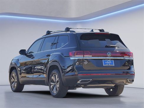 New 2026 Volkswagen Atlas SE image 6