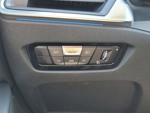 Used 2022 BMW 330e xDrive w/ Premium Package image 17