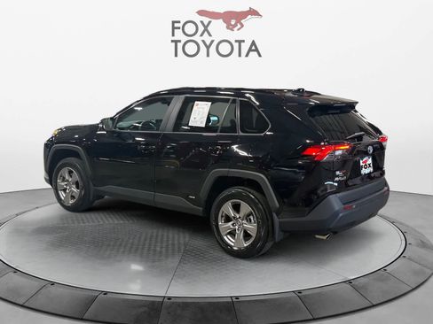 Used 2024 Toyota RAV4 XLE w/ Convenience Package AWD/4WD image 4