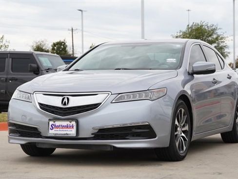 Used 2015 Acura TLX image 3