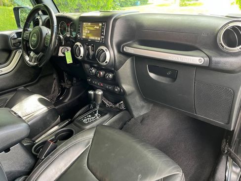 Used 2016 Jeep Wrangler Sahara AWD/4WD image 29
