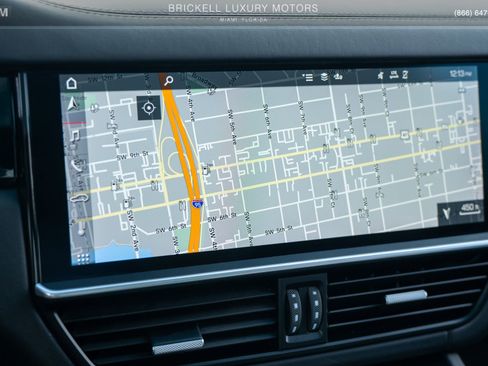 Used 2020 Porsche Cayenne image 64