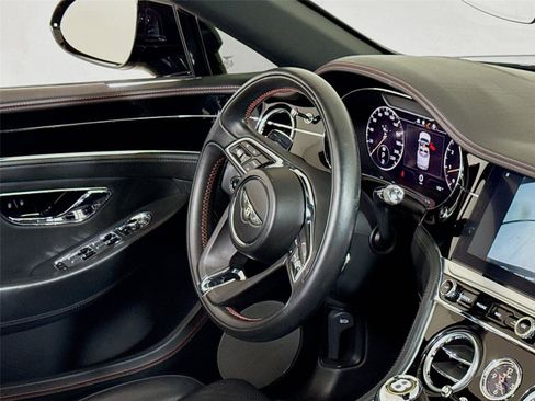 Used 2020 Bentley Continental GT V8 image 29