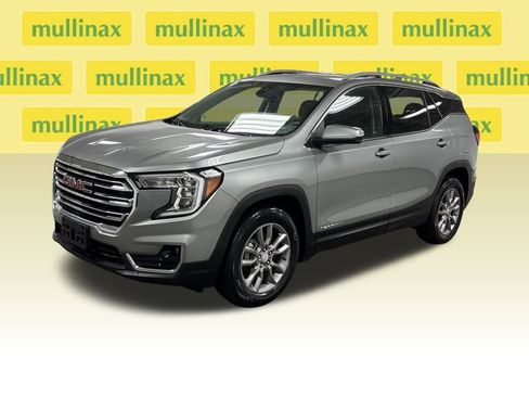 Certified 2024 GMC Terrain SLT image 8