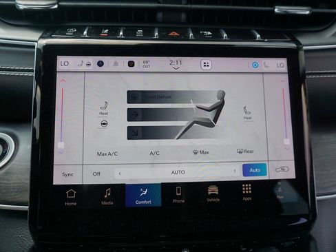 Used 2023 Jeep Grand Cherokee Limited image 11