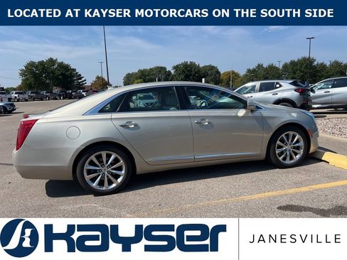 Used 2013 Cadillac XTS Luxury w/ Driver Awareness Package image 5