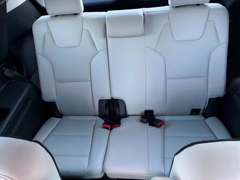 Used 2023 Kia Telluride S image 25