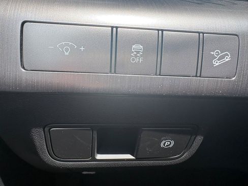 Used 2026 Hyundai Kona SEL Premium FWD image 32