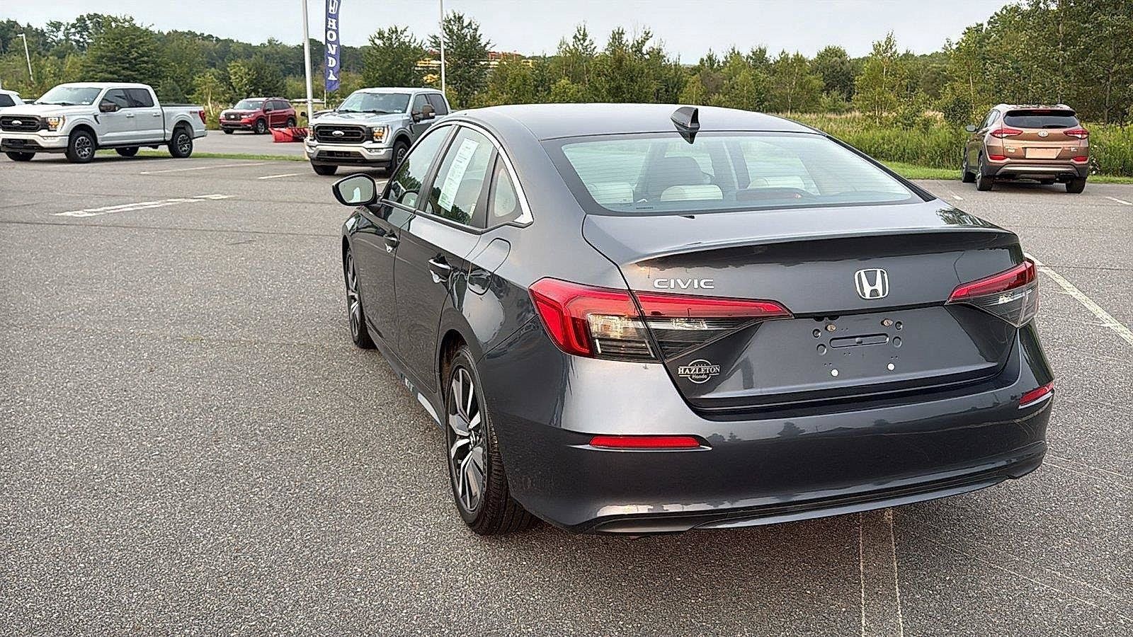 Used 2024 Honda Civic EX image 8