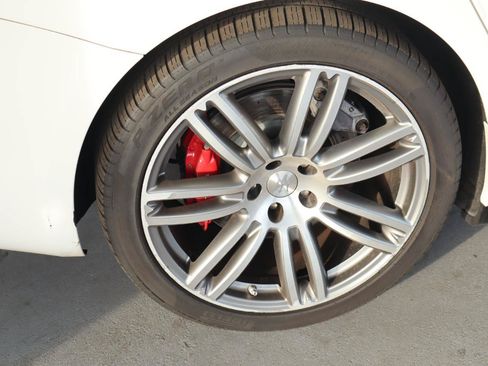 Used 2019 Maserati Ghibli S Q4 AWD/4WD image 40