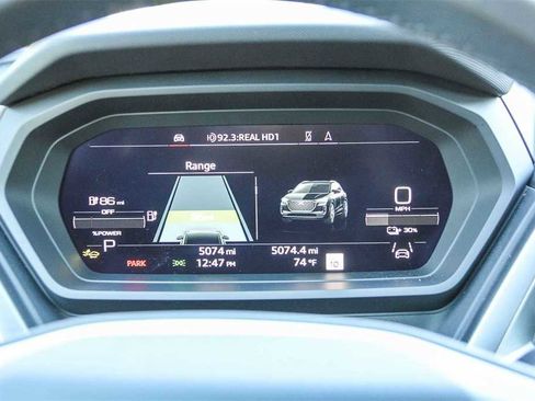 Used 2025 Audi Q4 e-tron Premium w/ Convenience Package image 24