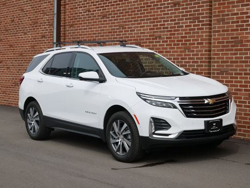 Used 2023 Chevrolet Equinox Premier image 27
