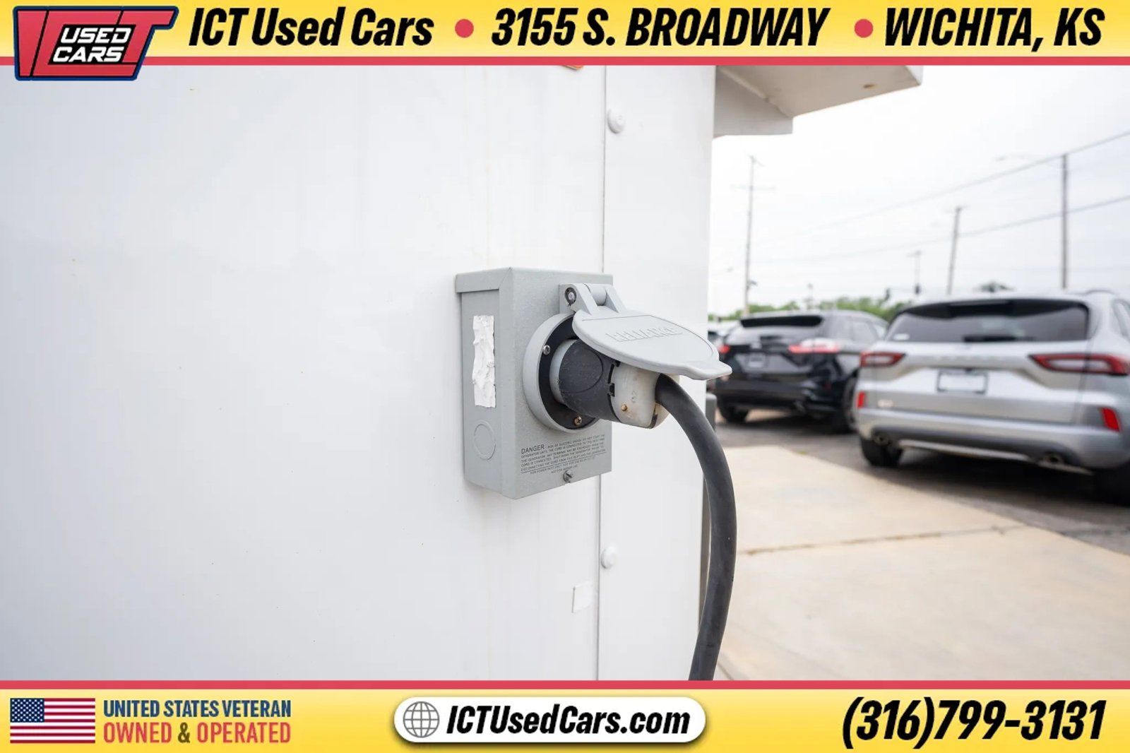 Used 2018 GMC Savana 3500 Extended w/ Driver Convenience Package RWD image 23