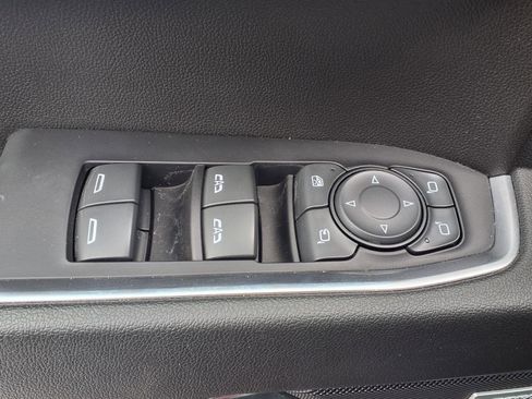 Used 2023 GMC Sierra 1500 SLT image 14