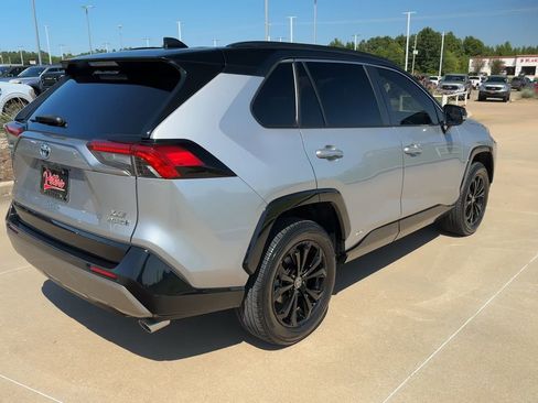 Used 2022 Toyota RAV4 XSE image 9