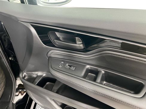 Used 2025 Honda Odyssey Touring image 30