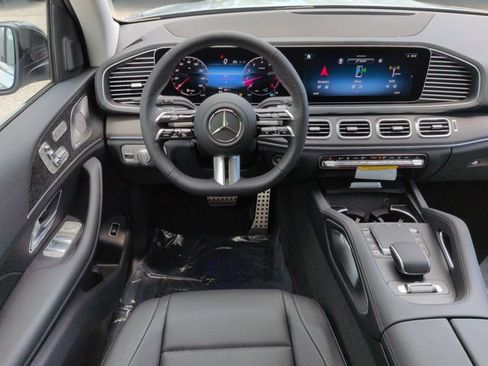 New 2026 Mercedes-Benz GLS 450 4MATIC image 16