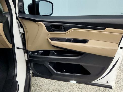 Used 2023 Honda Odyssey EX-L image 27