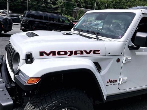 New 2026 Jeep Gladiator Mojave AWD/4WD image 13