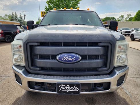 Used 2015 Ford F350 XL w/ Power Equipment Group AWD/4WD image 3