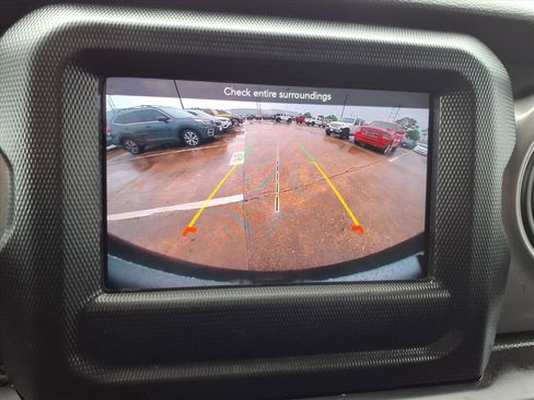 Used 2023 Jeep Wrangler Sport S image 6