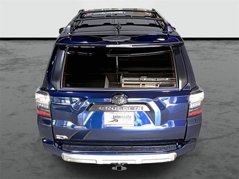 Used 2021 Toyota 4Runner TRD Off-Road Premium image 3